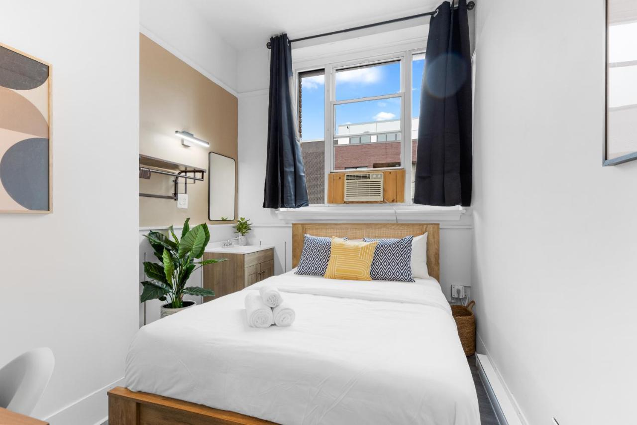 Le Sand & Stone Hotel Montreal Ngoại thất bức ảnh