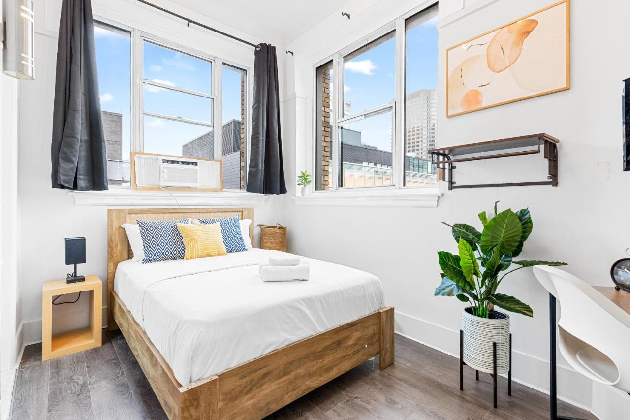 Le Sand & Stone Hotel Montreal Ngoại thất bức ảnh