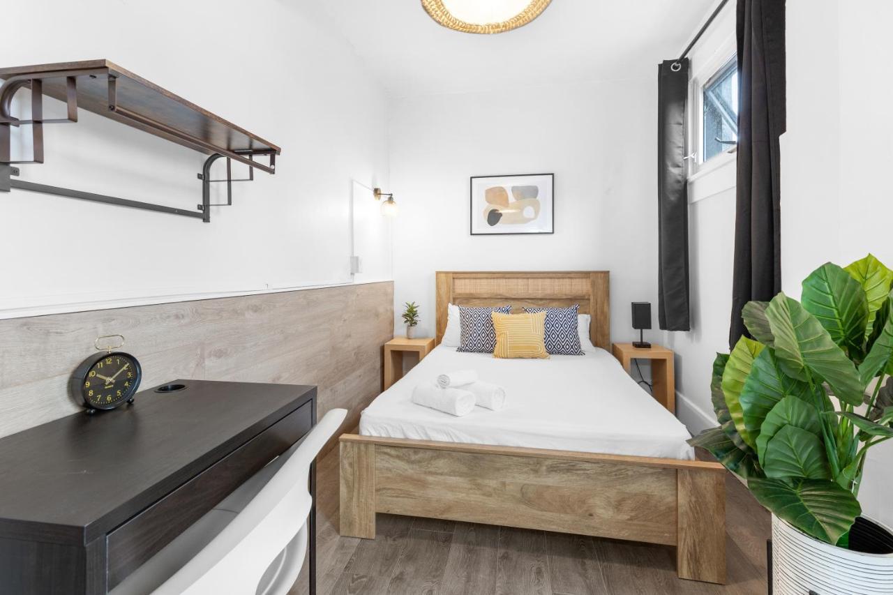 Le Sand & Stone Hotel Montreal Ngoại thất bức ảnh
